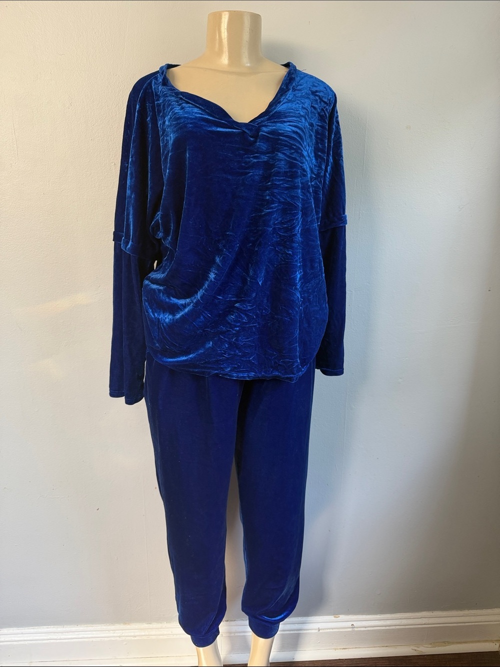 Blue Velour Tracksuit Set Joggers & Sweatshirt size xl